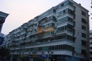 华峰裙楼3室1厅1卫住宅出售，110㎡仅242万